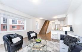 3 dormitorio adosado en North York, Canadá. C$1 547 000