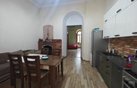 4 dormitorio piso 112 m² en Vieja Tiflis, Georgia. $200 000