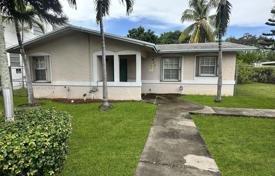 2 dormitorio casa de pueblo 85 m² en Fort Lauderdale, Estados Unidos. $620 000