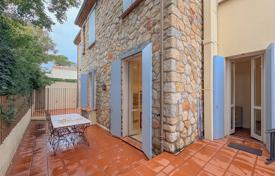 3 dormitorio piso en Cap d'Antibes, Francia. 435 000 €
