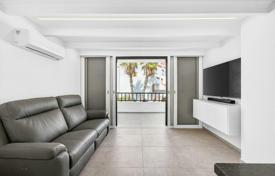 1 dormitorio piso 48 m² en Playa de las Americas, España. 495 000 €