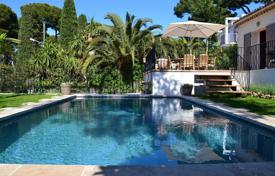 4 dormitorio chalet en Cap d'Antibes, Francia. Price on request