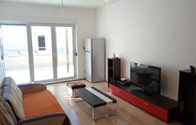 2 dormitorio piso 105 m² en Dobrota, Montenegro. 210 000 €