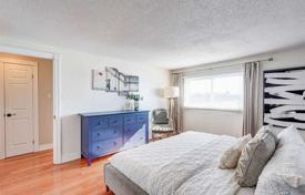 4 dormitorio casa de pueblo en Etobicoke, Canadá. C$1 319 000