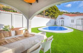 6 dormitorio villa 226 m² en Calp, España. 689 000 €