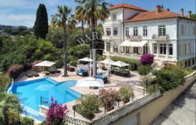 12 dormitorio villa en Cannes, Francia. 16 500 €  por semana