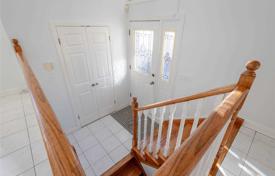 3 dormitorio casa de pueblo en North York, Canadá. C$1 560 000