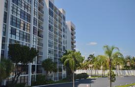 Condominio – Hallandale Beach, Florida, Estados Unidos. $275 000
