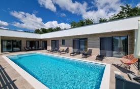 4 dormitorio casa de pueblo 220 m² en Svetvinčenat, Croacia. 790 000 €