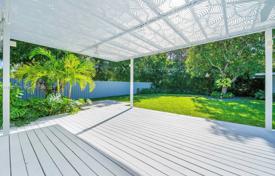 Casa de pueblo – North Miami, Florida, Estados Unidos. $625 000