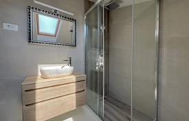 3 dormitorio piso 80 m² en Lovran, Croacia. 349 000 €