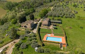 27 dormitorio finca rústica 682 m² en Montaione, Italia. 1 470 000 €