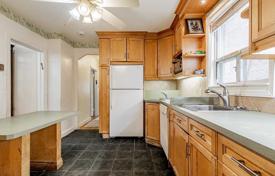 7 dormitorio casa de pueblo en North York, Canadá. C$1 508 000