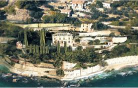 40 dormitorio villa en Alassio, Italia. Price on request