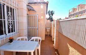 3 dormitorio casa de pueblo 82 m² en Torrevieja, España. 219 000 €