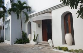5 dormitorio villa 560 m² en Ungasan, Indonesia. $850 000