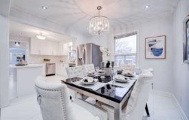 5 dormitorio casa de pueblo en Scarborough, Canadá. C$1 325 000