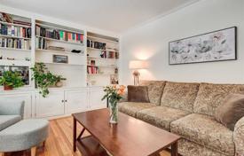 5 dormitorio casa de pueblo en Scarborough, Canadá. C$1 450 000
