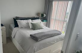 6 dormitorio piso en North York, Canadá. C$1 011 000