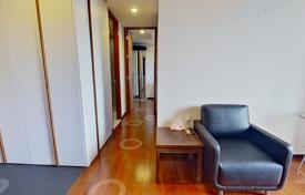 2-dormitorio apartamentos en condominio en Khlong Toei, Tailandia. $315 000