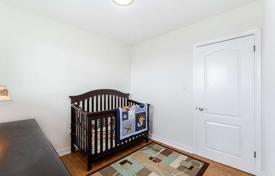 4 dormitorio adosado en North York, Canadá. C$1 257 000