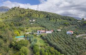 15 dormitorio villa en Capezzano Pianore, Italia. 2 500 000 €