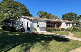 3 dormitorio casa de pueblo 147 m² en Vero Beach, Estados Unidos. $398 000