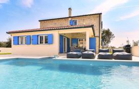4 dormitorio casa de pueblo 101 m² en Privlaka, Croacia. 730 000 €