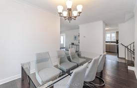 11 dormitorio casa de pueblo en Etobicoke, Canadá. C$1 609 000
