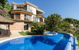 8 dormitorio villa 360 m² en Lloret de Mar, España. 1 590 000 €