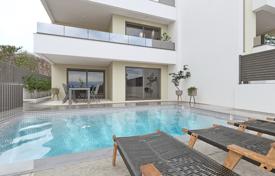 4 dormitorio piso 108 m² en Vrbnik, Croacia. 450 000 €
