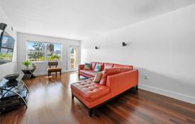 1-dormitorio apartamentos en condominio 67 m² en Miami Beach, Estados Unidos. $300 000
