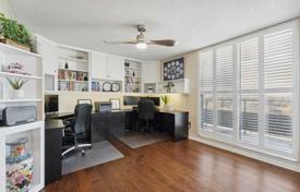 3 dormitorio piso en Scarborough, Canadá. C$702 000