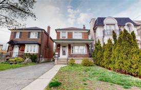 6 dormitorio casa de pueblo en North York, Canadá. C$1 920 000