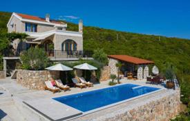 2 dormitorio villa 175 m² en Kotor city, Montenegro. 800 000 €