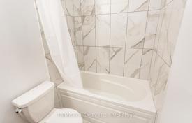 5 dormitorio piso en Etobicoke, Canadá. C$1 234 000