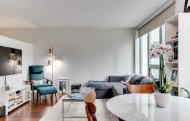 6 dormitorio piso en Lombard Street, Canadá. C$743 000