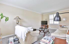 6 dormitorio casa de pueblo en North York, Canadá. C$1 677 000