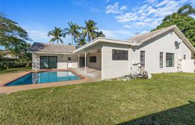 4 dormitorio casa de pueblo 302 m² en Plantation, Estados Unidos. $985 000