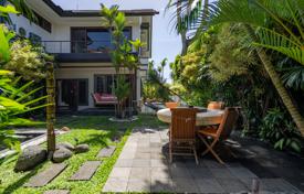 5 dormitorio villa 370 m² en Jimbaran, Indonesia. $577 000