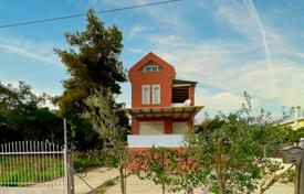 Casa de pueblo – Loutraki, Administration of the Peloponnese, Western Greece and the Ionian Islands, Grecia. 280 000 €