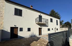 4 dormitorio casa de pueblo 170 m² en Vrsar, Croacia. 520 000 €