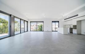 5 dormitorio piso 160 m² en Tel Aviv, Israel. $3 186 000