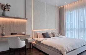 1-dormitorio apartamentos en condominio en Pathum Wan, Tailandia. $285 000
