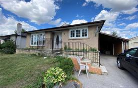 5 dormitorio casa de pueblo en Etobicoke, Canadá. C$1 157 000