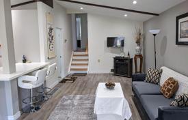 8 dormitorio casa de pueblo en North York, Canadá. C$1 360 000