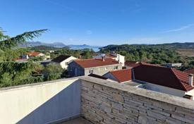 2 dormitorio piso 121 m² en Korcula, Croacia. 272 000 €