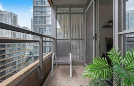 2 dormitorio piso en Capreol Court, Canadá. C$974 000