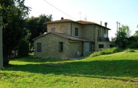 5 dormitorio villa 246 m² en Guardistallo, Italia. 890 000 €