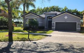 3 dormitorio casa de pueblo 260 m² en Weston, Estados Unidos. $839 000
